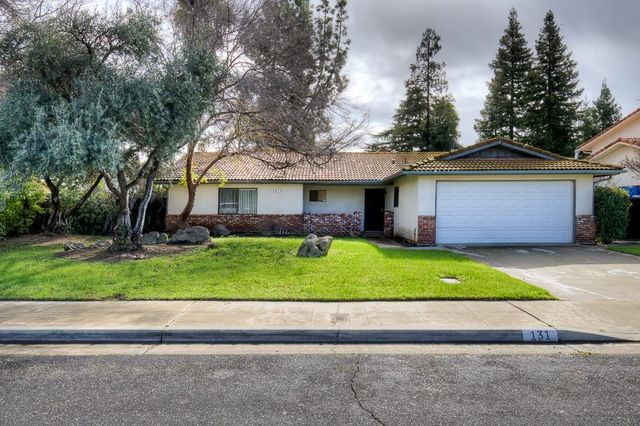 131 N Terry Avenue, Clovis, CA 93612