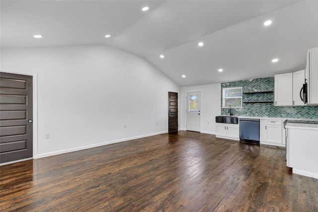 180 County Road 645, Kenefick, TX 77535