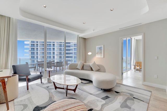 525 N FORT LAUDERDALE BEACH Boulevard 1707, Fort Lauderdale, FL 33304