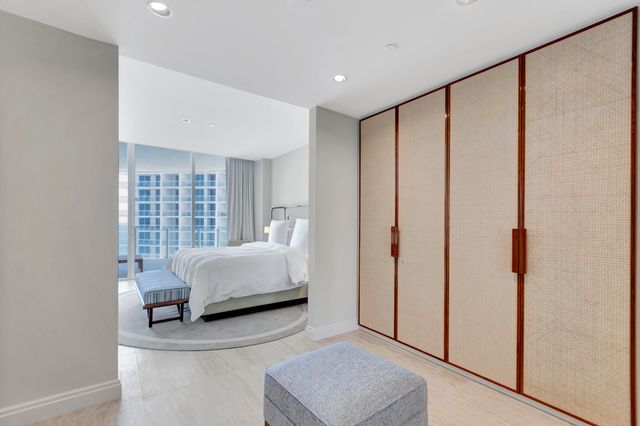 525 N FORT LAUDERDALE BEACH Boulevard 1707, Fort Lauderdale, FL 33304