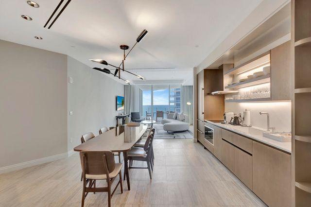 525 N FORT LAUDERDALE BEACH Boulevard 1707, Fort Lauderdale, FL 33304