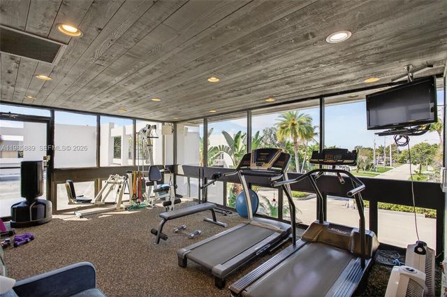 1100 SE 5th Ct 83, Pompano Beach, FL 33060