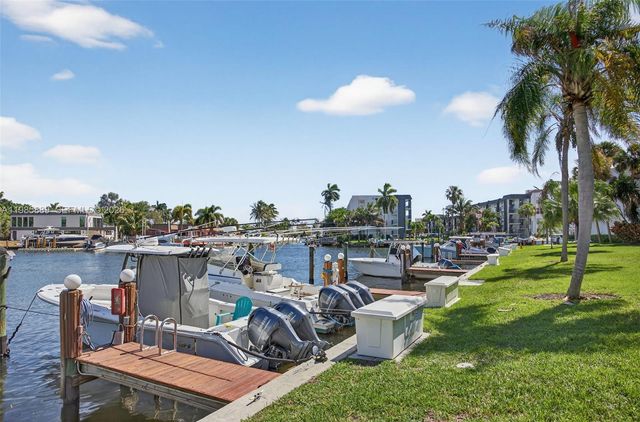 1100 SE 5th Ct 83, Pompano Beach, FL 33060