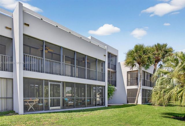 1100 SE 5th Ct 83, Pompano Beach, FL 33060