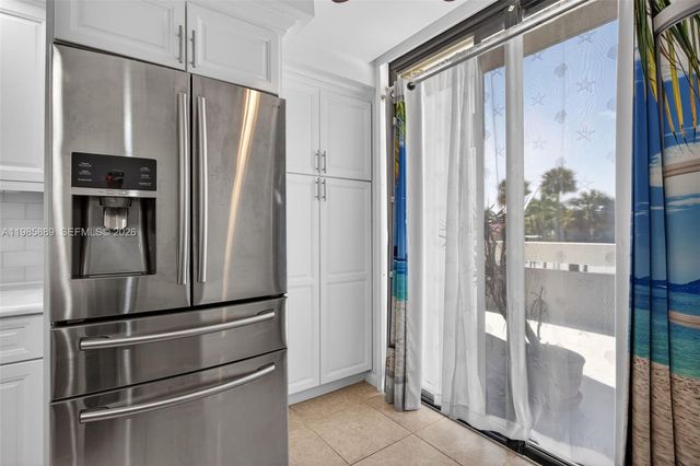 1100 SE 5th Ct 83, Pompano Beach, FL 33060