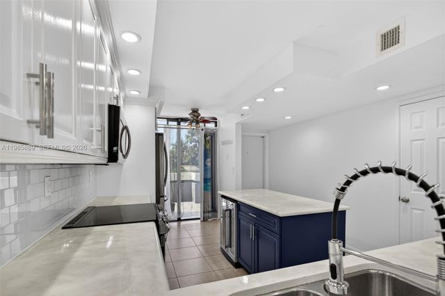 1100 SE 5th Ct 83, Pompano Beach, FL 33060