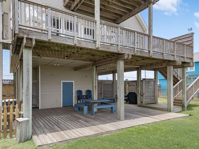 24047 San Luis Pass Road, Galveston, TX 77554