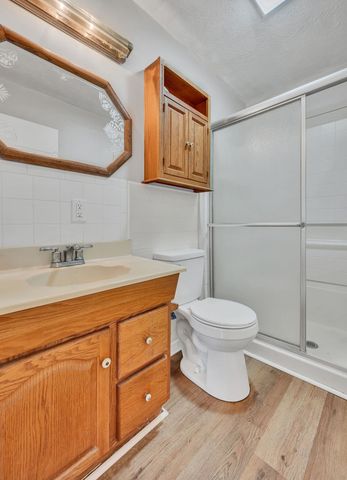 100 Kennel Rd, Dickson, TN 37055