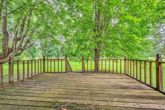 100 Kennel Rd, Dickson, TN 37055