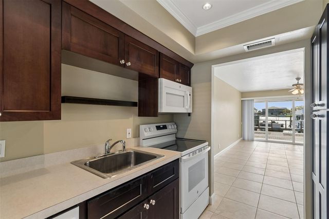 2307 BAY BOULEVARD, Indian Rocks Beach, FL 33785