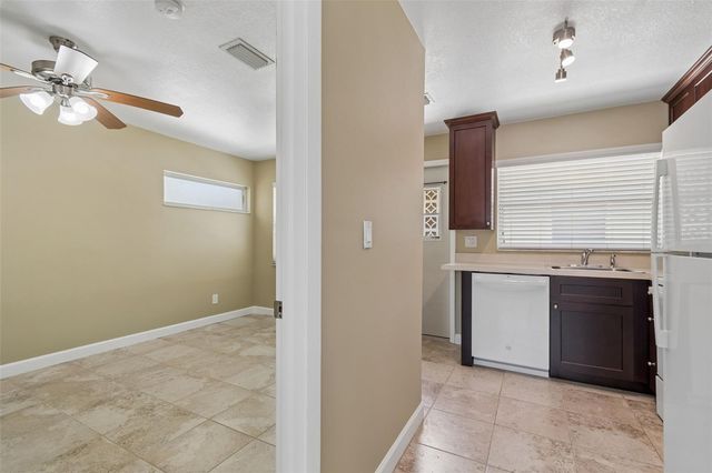 2307 BAY BOULEVARD, Indian Rocks Beach, FL 33785