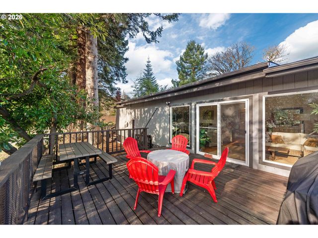 2130 SOUTHWEST Blvd, Coos Bay, OR 97420