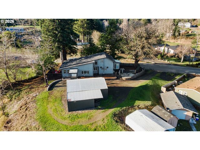 2130 SOUTHWEST Blvd, Coos Bay, OR 97420