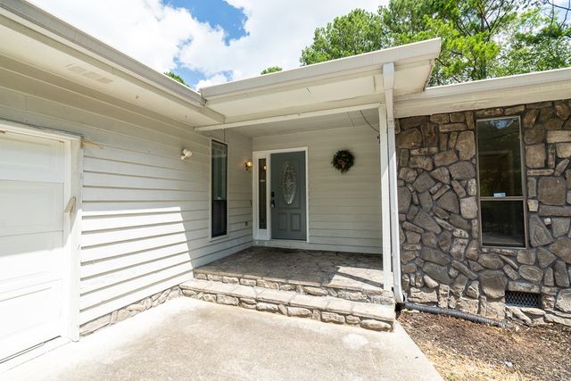 3032 E Brookhaven Circle, Dalton, GA 30720