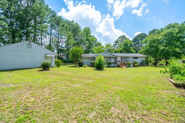 3032 E Brookhaven Circle, Dalton, GA 30720
