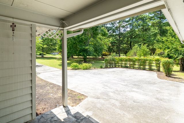 3032 E Brookhaven Circle, Dalton, GA 30720