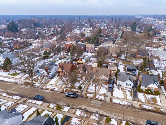 2045 N Elizabeth Street, Dearborn, MI 48128