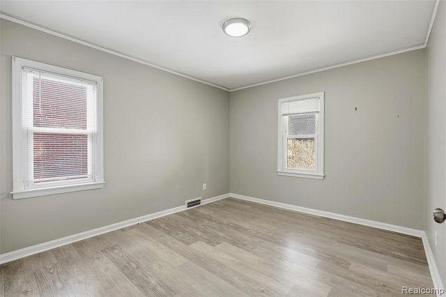 2045 N Elizabeth Street, Dearborn, MI 48128