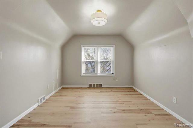 2045 N Elizabeth Street, Dearborn, MI 48128