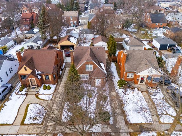 2045 N Elizabeth Street, Dearborn, MI 48128