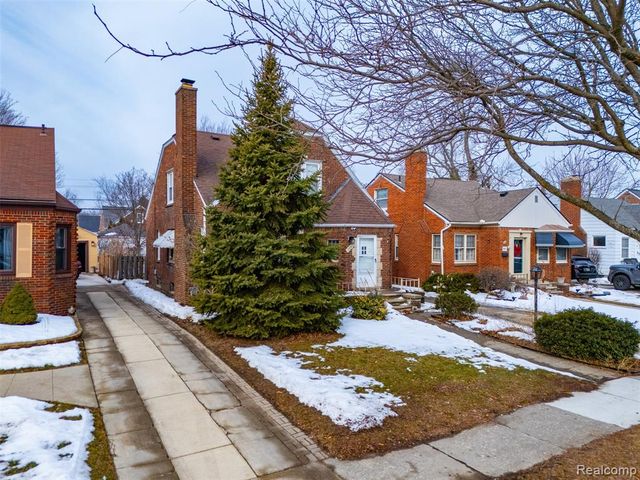 2045 N Elizabeth Street, Dearborn, MI 48128