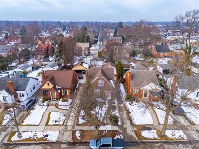 2045 N Elizabeth Street, Dearborn, MI 48128