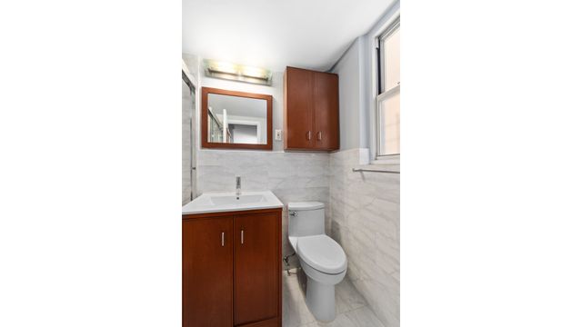 139 E 33rd St Apt 9N, New York City, NY 10016