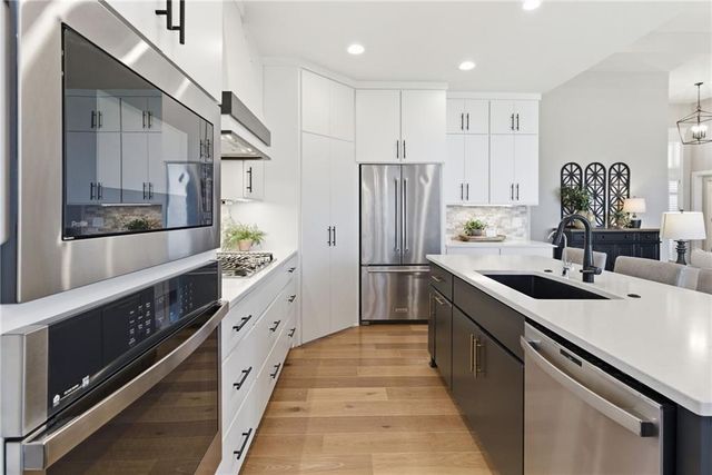 11230 S Zarda Drive, Olathe, KS 66061