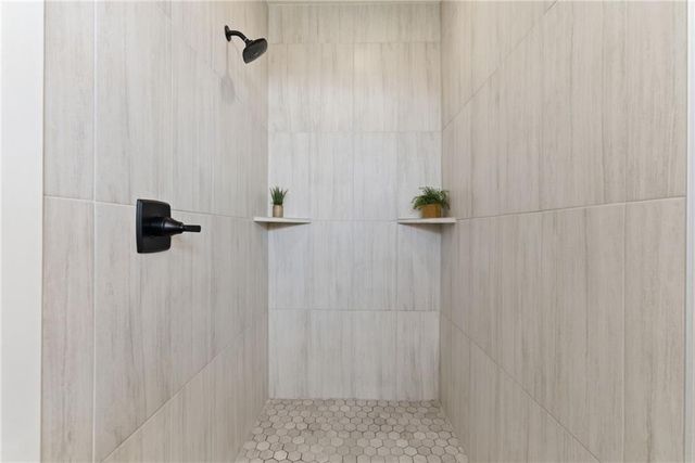 11230 S Zarda Drive, Olathe, KS 66061