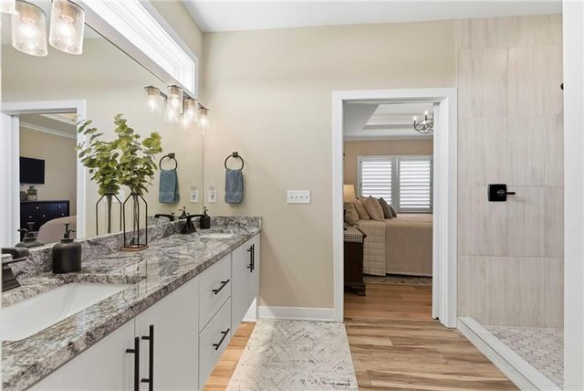 11230 S Zarda Drive, Olathe, KS 66061