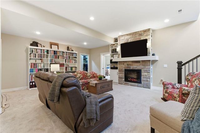 11230 S Zarda Drive, Olathe, KS 66061