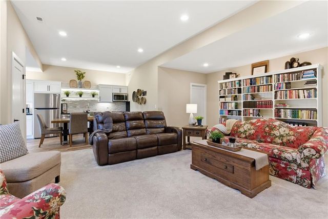 11230 S Zarda Drive, Olathe, KS 66061