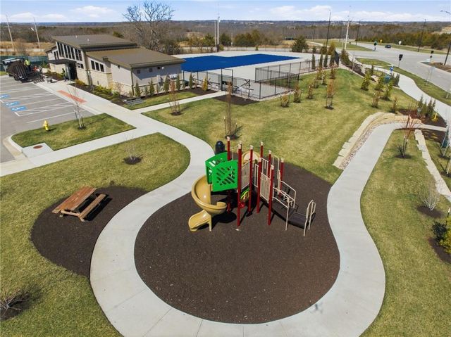 11230 S Zarda Drive, Olathe, KS 66061