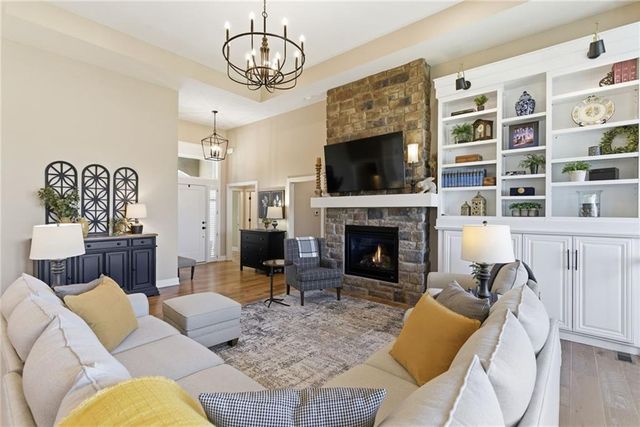 11230 S Zarda Drive, Olathe, KS 66061