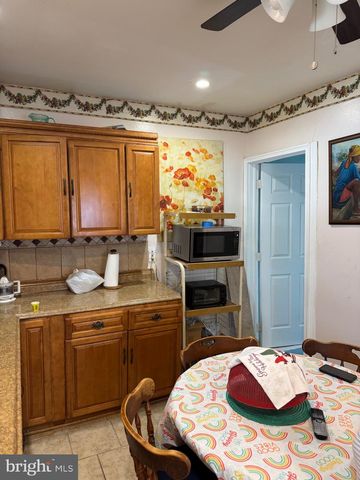 7119 GRAYS AVE, Philadelphia, PA 19142