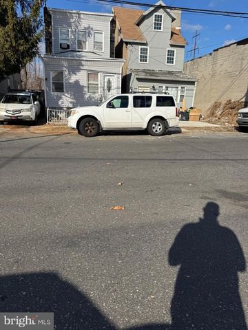 7119 GRAYS AVE, Philadelphia, PA 19142