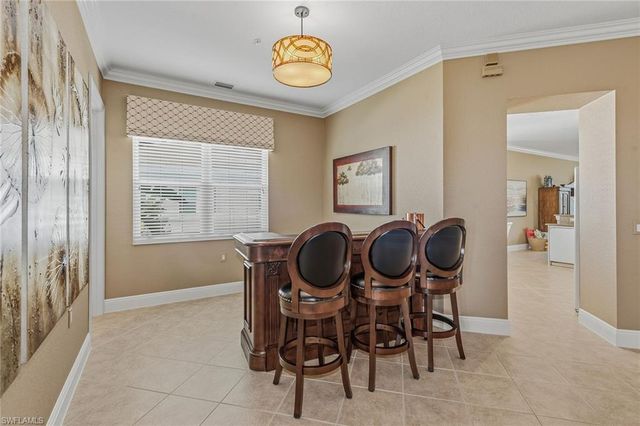 9224 Campanile CIR # 201, Naples, FL 34114