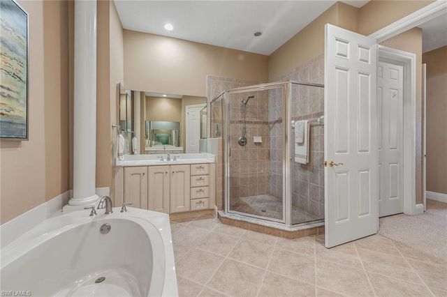 9224 Campanile CIR # 201, Naples, FL 34114