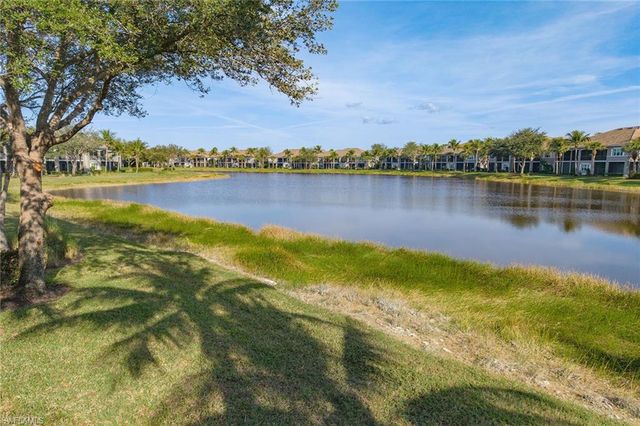 9224 Campanile CIR # 201, Naples, FL 34114