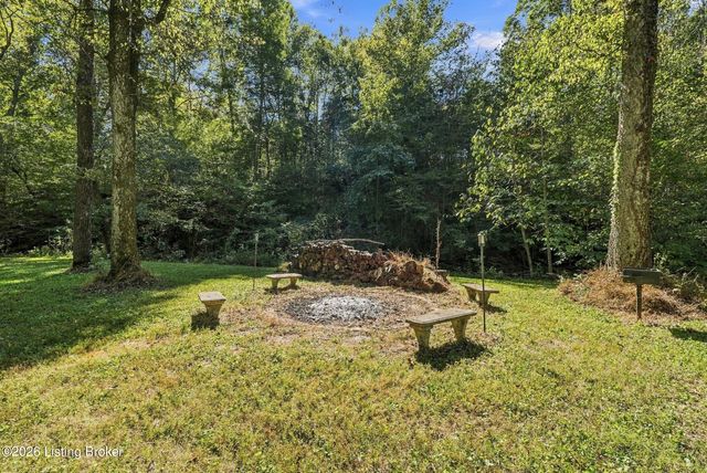 470 River Park Blvd, Taylorsville, KY 40071