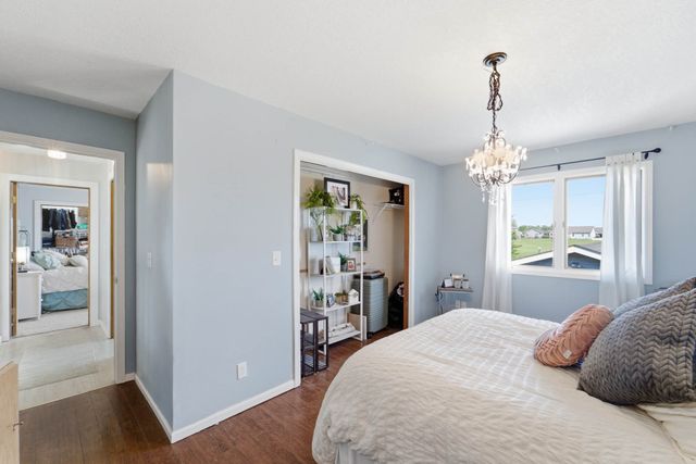 1801 W Cheyenne Court, Polk City, IA 50226