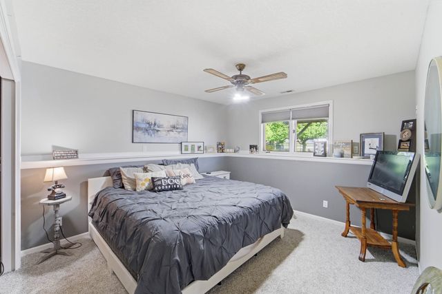 1801 W Cheyenne Court, Polk City, IA 50226
