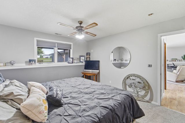1801 W Cheyenne Court, Polk City, IA 50226