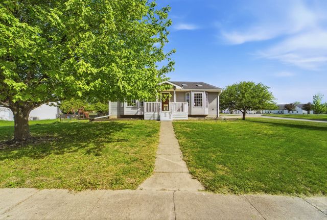 1801 W Cheyenne Court, Polk City, IA 50226
