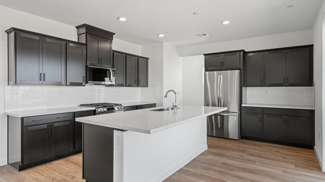 1408 Whitewater Way, Lincoln, CA 95648
