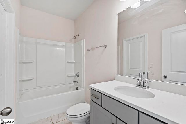 610 Raleighwood Lane, Simpsonville, SC 29681