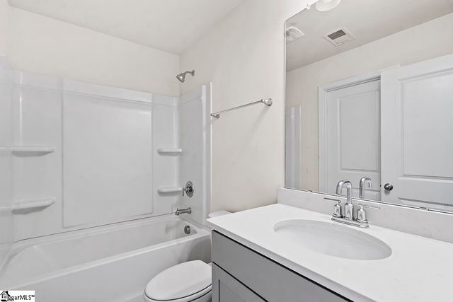 610 Raleighwood Lane, Simpsonville, SC 29681