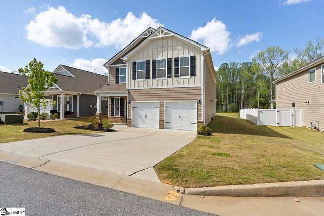 610 Raleighwood Lane, Simpsonville, SC 29681
