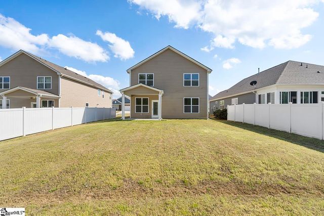 610 Raleighwood Lane, Simpsonville, SC 29681