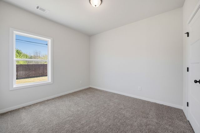 236 Hampshire Way, White House, TN 37188